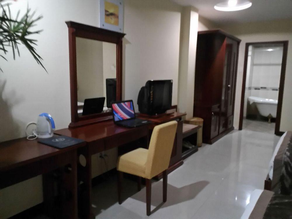 Lien Thanh Hotel Ho Chi Minh City Exterior photo